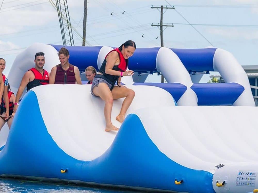 L’aventure aquatique vous attend – achetez des flotteurs de parc aquatique pour adultes et enfants — Slipping wave 9m
