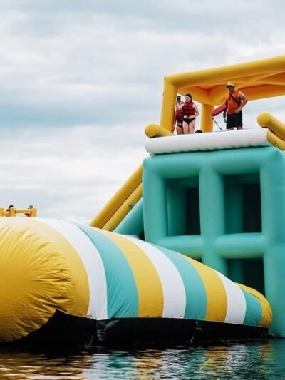 Blob gonflable géant : l’attraction ultime de parc aquatique – Action Tower With Blob