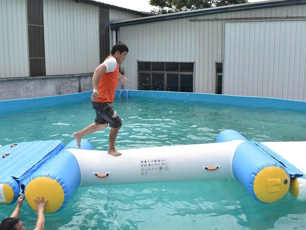 Obstacle aquatique commercial certifié TÜV pour adultes et enfants – Mini Beam 01