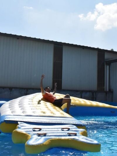 Parcours d’obstacles gonflable durable pour lac et mer — Round Corner 01
