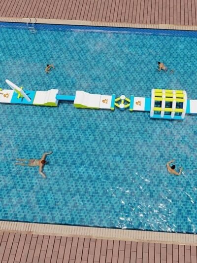 Parcours d’obstacles commercial pour piscine — Pool Park 15
